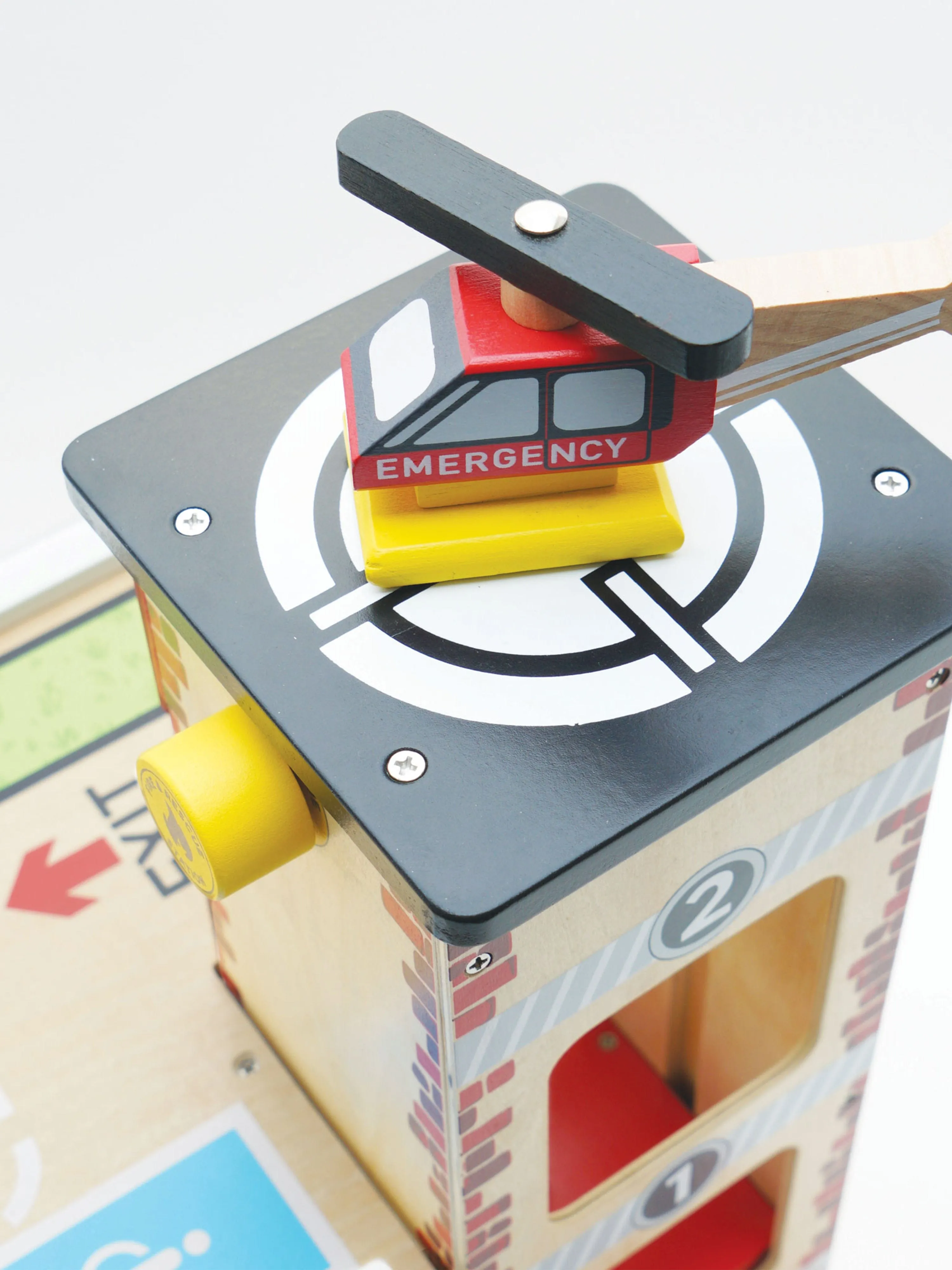 Le Toy Van Fire & Rescue Wooden Garage (W:59.5 x D:45 x H:40cm)