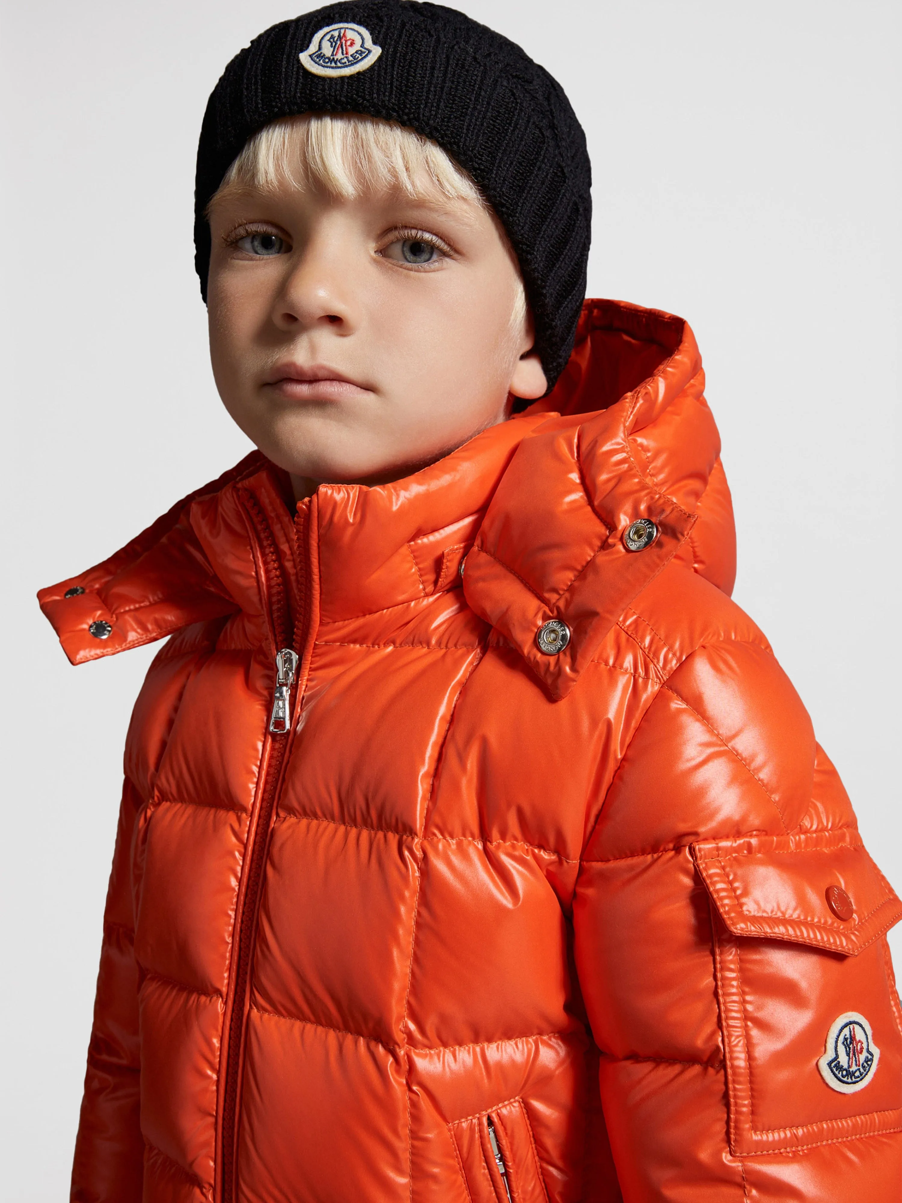 Moncler Enfant Boys Logo Beanie Hat in Black